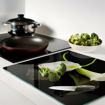 Tábua para corte Lírio em um fundo preto