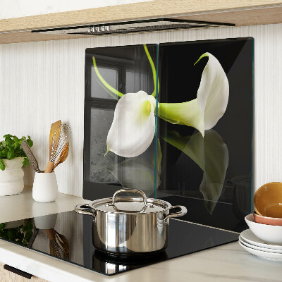 Tábua para corte Lírio em um fundo preto