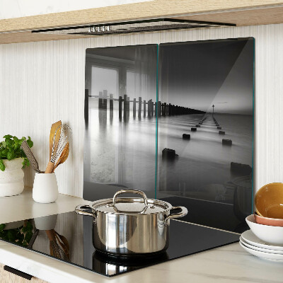 Tábua para corte O cais em preto e branco