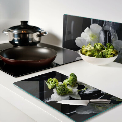 Tábua para corte Orquídeas em fundo preto