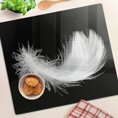 Tábua para corte Pena em fundo preto