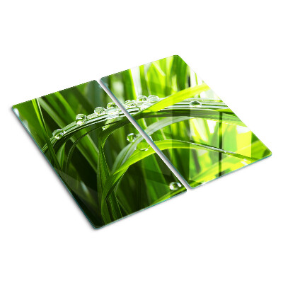 Tábua para corte Gotas de água na grama