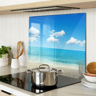 Tábua para corte Praia com céu azul