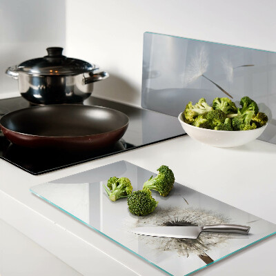 Tábua para cozinha Dentes-de-leão ao fundo da janela