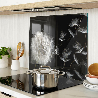 Tábua para corte Dente-de-leão em fundo preto