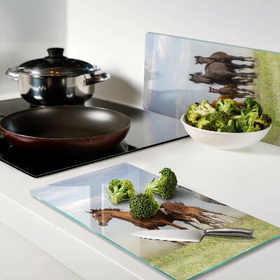 Tábua para cozinha Cavalos galopando no prado