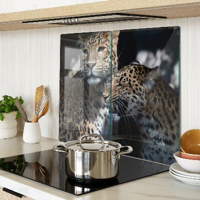 Tábua para corte Chitas em um fundo escuro