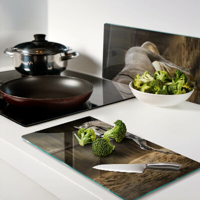 Tábua para corte Um cavalo em movimento no estábulo