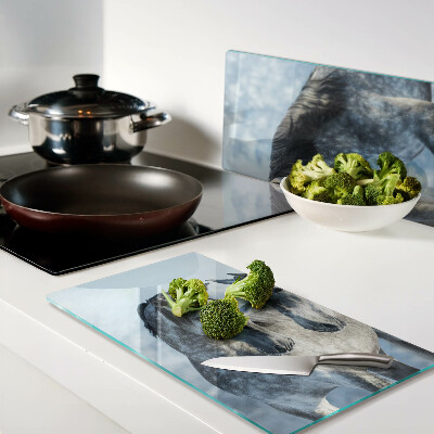 Tábua para corte Cavalos em uma paisagem de inverno