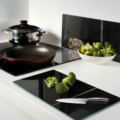 Tábua para corte Leão em fundo escuro