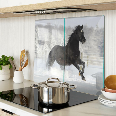 Tábua para cozinha Um cavalo em uma paisagem de inverno