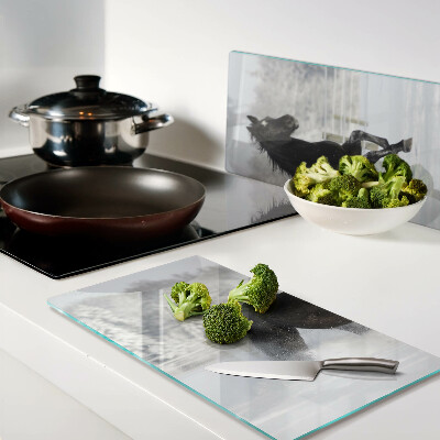 Tábua para cozinha Um cavalo em uma paisagem de inverno