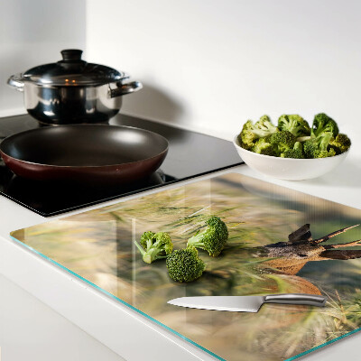 Tábua para cozinha Um cervo no campo