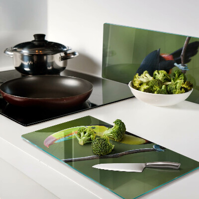 Tábua para cozinha Tucano em um galho