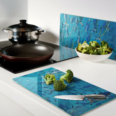 Tábua para cozinha Um cardume de peixes em águas claras