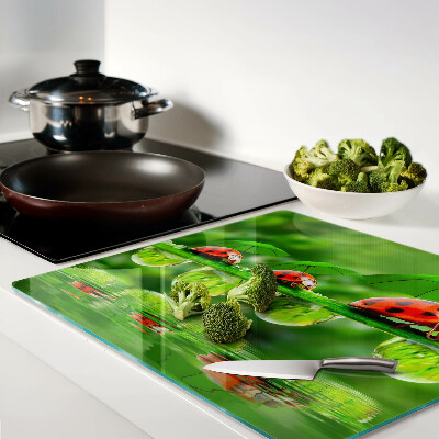 Tábua para cozinha Joaninhas em folhas com gotas de água