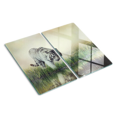 Tábua para corte Tigre na grama