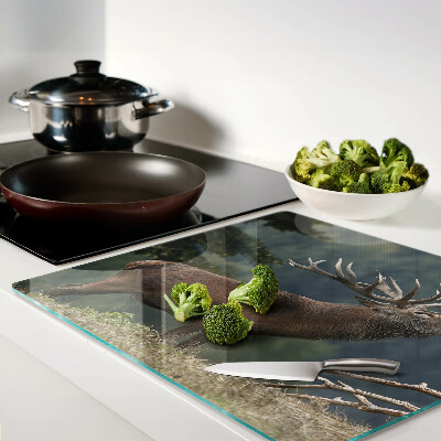 Tábua para corte Veado em seu habitat natural