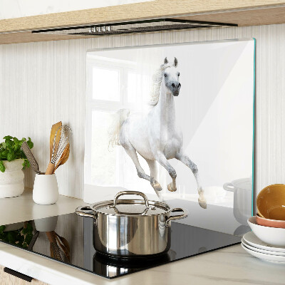 Tábua para corte Cavalo branco em movimento