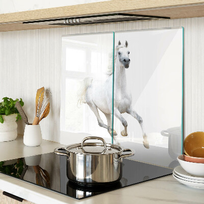 Tábua para corte Cavalo branco em movimento