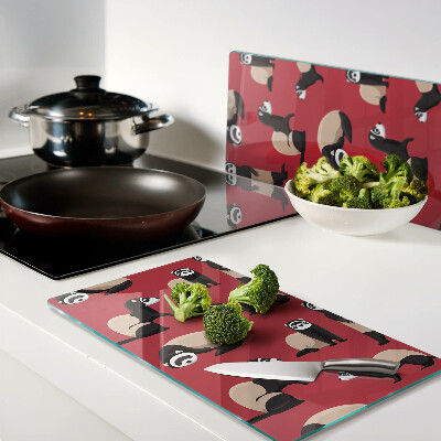 Tábua para cozinha Furões em um fundo vermelho