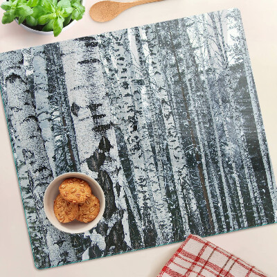 Tábua para corte Floresta de bétulas em paisagem de inverno