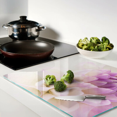 Tábua para cozinha Um arranjo floral em tons de roxo