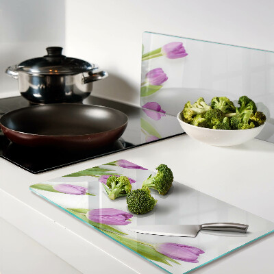 Tábua para cozinha Tulipas em um fundo branco