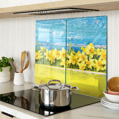 Tábua para corte Flores de narciso contra o céu