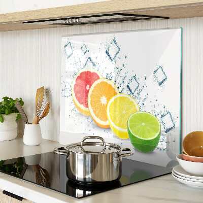 Tábua para corte Frutas cítricas em fatias coloridas