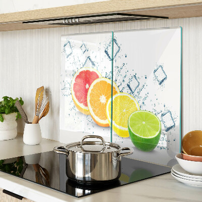 Tábua para corte Frutas cítricas em fatias coloridas