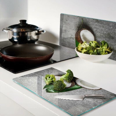 Tábua para corte Coco em fundo de concreto