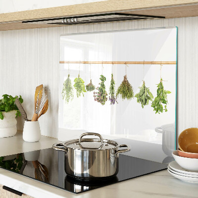 Tábua para cozinha Ervas secas em um barbante