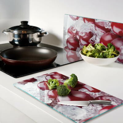 Tábua para corte Uvas vermelhas no gelo