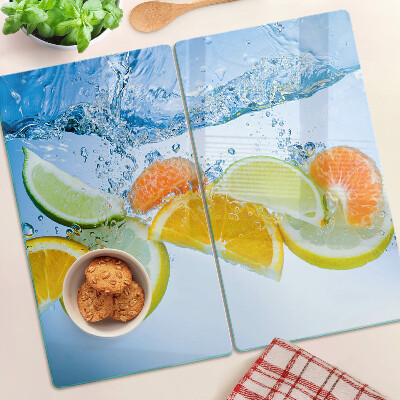 Tábua para corte Frutas cítricas em água