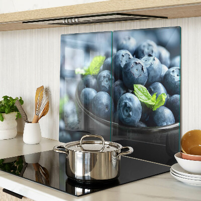 Tábua para corte Frutas vermelhas em uma tigela