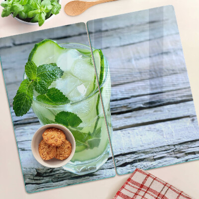 Tábua para corte Um coquetel refrescante com hortelã