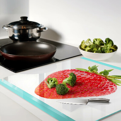 Tábua para corte Morango em fundo branco