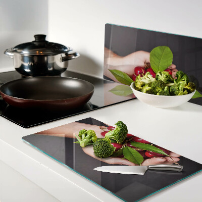 Tábua para cozinha Cerejas vermelhas nas mãos