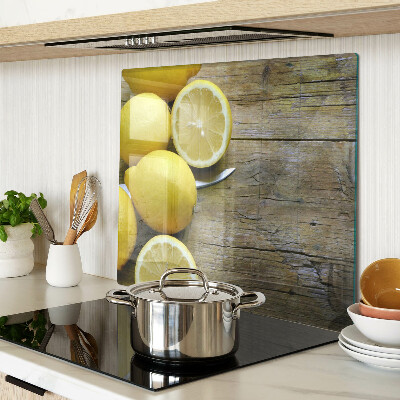 Tábua para cozinha Limões em um fundo de madeira