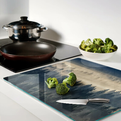 Tábua para cozinha Cenário de floresta enevoada