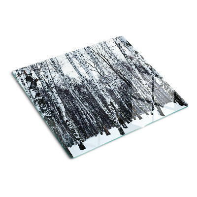 Tábua para corte Floresta de inverno com bétulas