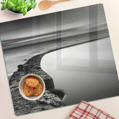 Tábua para cozinha Uma paisagem litorânea em tons de cinza