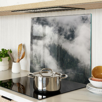 Tábua para corte Montanhas nas nuvens