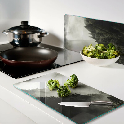 Tábua para corte Paisagem montanhosa com neblina