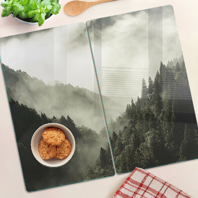 Tábua para corte Paisagem montanhosa com neblina