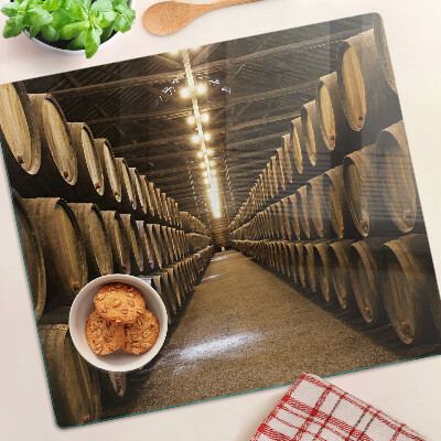 Tábua para corte Interior de uma vinícola com barris