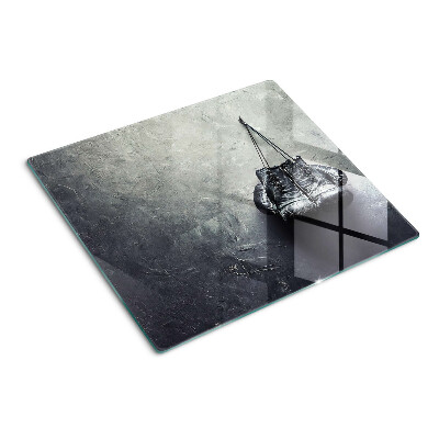 Tábua para cozinha Uma poltrona em um interior minimalista