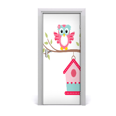 Adesivo em porta Coruja em um galho