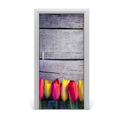 Papel de parede em porta Tulipas coloridas